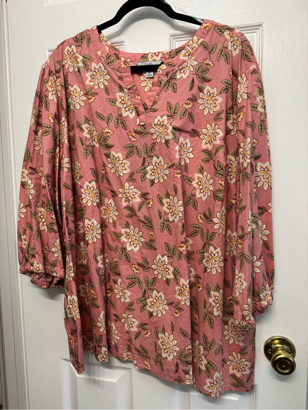 croft & barrow Coral Pink Floral V-Neck Top